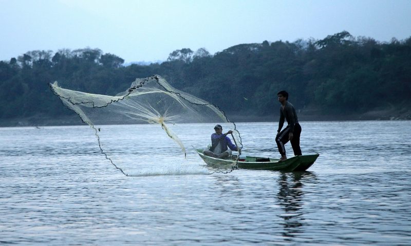 捕鱼体验 · 三种古老方式触碰水下世界